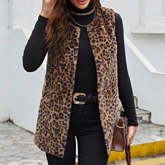 Cozy Leopard Print Open Front Oversized Vest - Picture 3 of 6